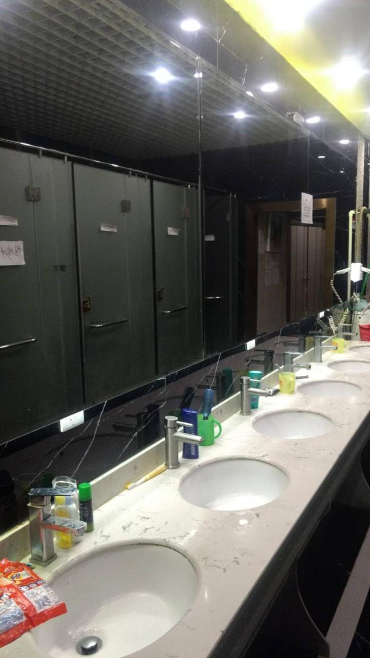 The Olive Tree Capsule Hostel Shenzhen Exterior photo