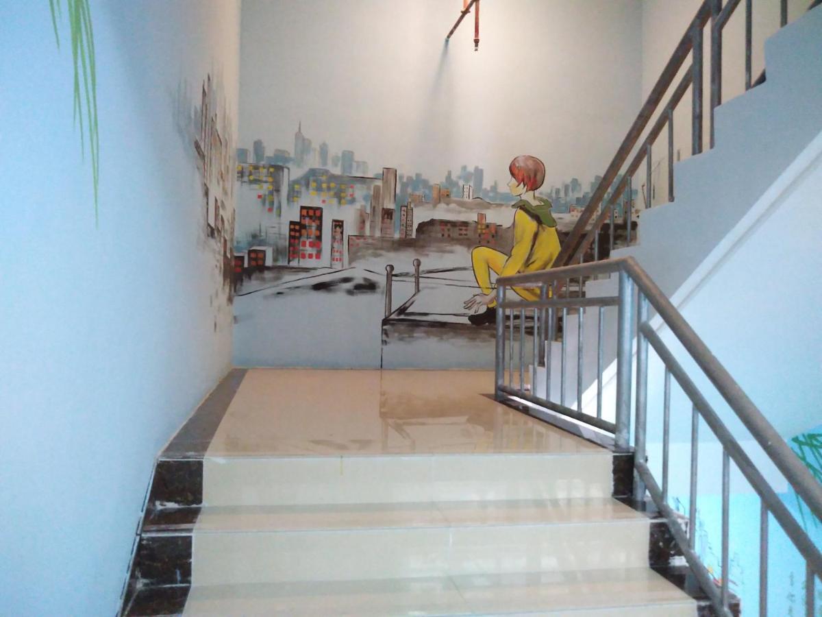 The Olive Tree Capsule Hostel Shenzhen Exterior photo
